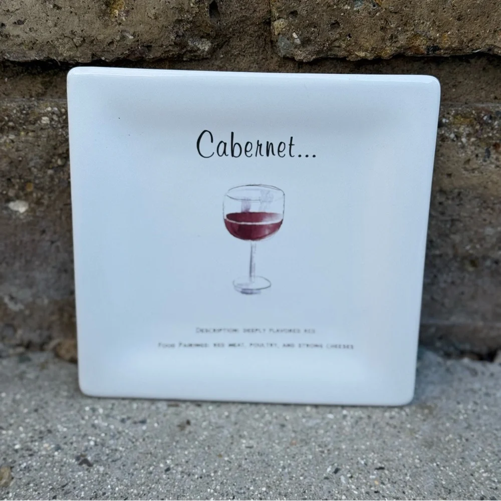 Vintage Pottery Barn Set of 4 White Wine Guide Ceramic Appetizer Plates 6.5”